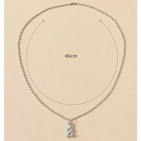 🧸 Style & Glamour Sparkling Silver Sugar Gummy Bear Pendant Necklace - NWT - Picture 5 of 6